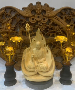 Tượng Gỗ Địa Tạng Ngồi Trên Lửa