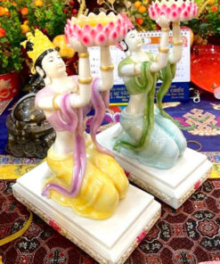 Tiên Nữ Ngồi Dâng Nến